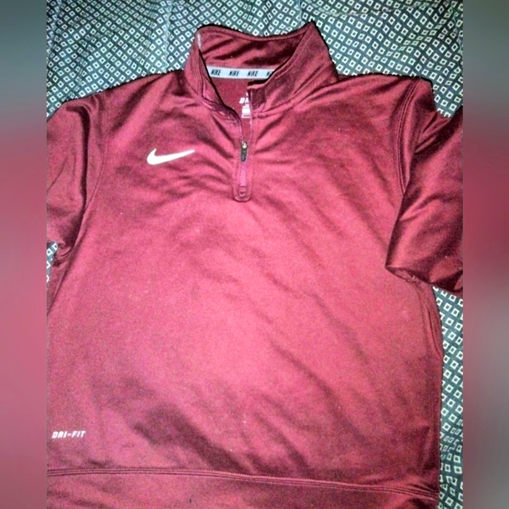 NIKE PULL OVER SMALL KIDS